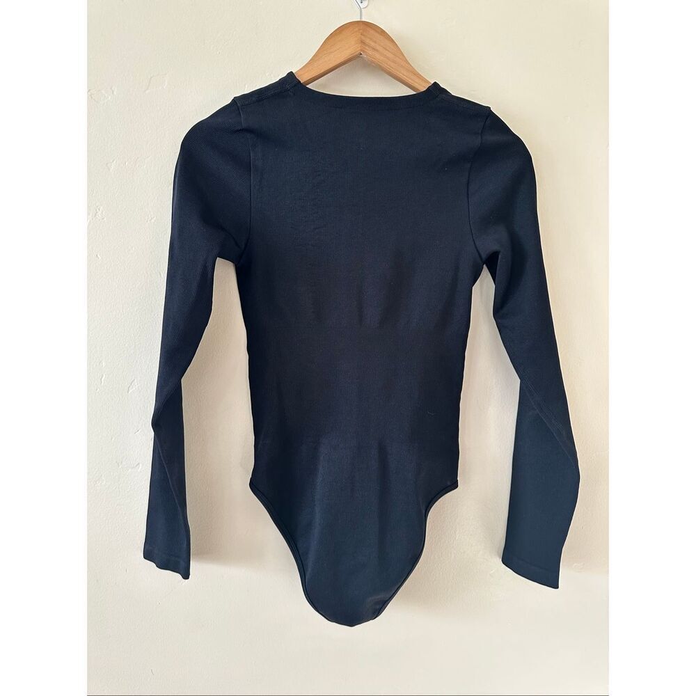 ๐ธ OQQ Black Long Sleeve Zip Front Bodysuit Size Medium - Picture 4 of 5